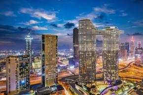 FIRST CLASS 2BR with full DUBAI SKYLINE & SEA view